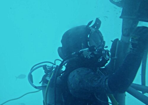 Underwater dive inspection services with commercial diving company in Cairns, North Marine